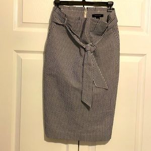 Ann Taylor striped Seersucker pencil skirt